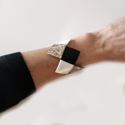 Armbånd Harlekin Bracelet White/black/Golden